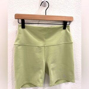 5” Airbrush High Waist Biker Short Alo